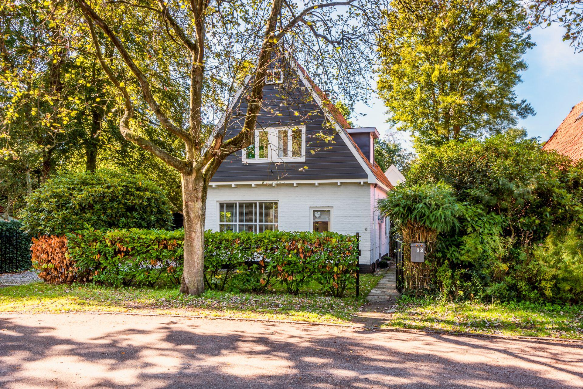 Beach-style ingericht vakantiehuis in Bergen voor 6 personen. Uw hond is welkom.